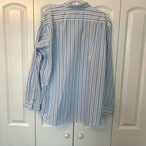 L.L. Bean Mens Wrinkle Resistant Traditional Fit button down - Picture 2 of 5